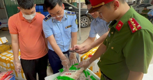 Công an Hà Nội thu giữ 1 tấn "xiên bẩn", viên thả lẩu sắp tuồn ra thị trường