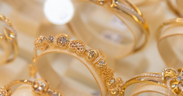 Giá vàng hôm nay 26/4: USD hồi phục, giá vàng quay đầu đi xuống