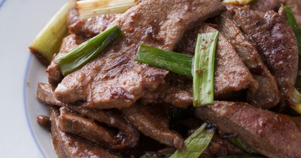 Cả nhà 5 người lần lượt bị viêm gan, bác sĩ nhấn mạnh: "Thủ phạm" chính là món ăn nhiều người tưởng "đại bổ" này