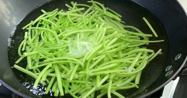 Đừng chỉ ăn củ, lá loại cây này quý như "nhân sâm người nghèo", ngoài chợ bán đầy ít ai hay