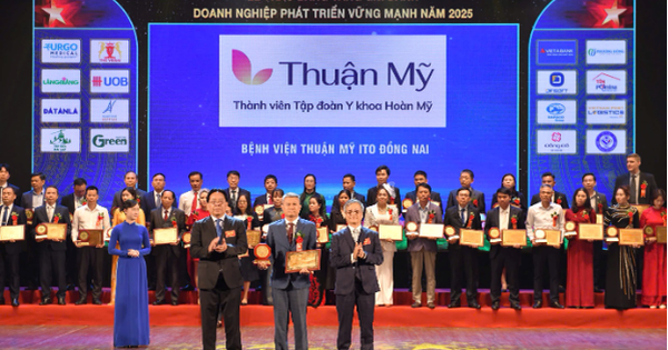 Bệnh viện Thuận Mỹ ITO Đồng Nai nhận giải thưởng Doanh nghiệp phát triển vững mạnh 2025
