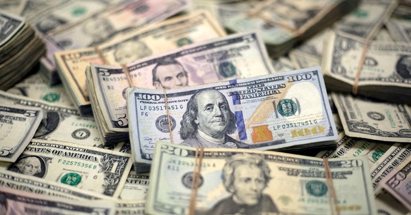 USD ngân hàng vọt tăng, giá bán ra sát mốc 26.000 VND/USD