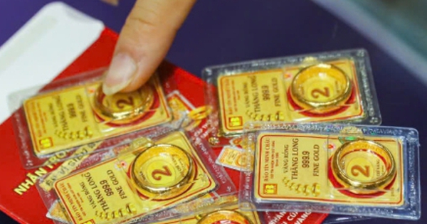 Mỹ áp thuế mới, vàng trong nước tiến sát ngưỡng 103 triệu đồng/lượng