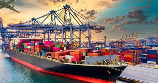 Mỹ áp thuế 46% với Việt Nam: Những ngành nào đang xuất khẩu nhiều nhất?