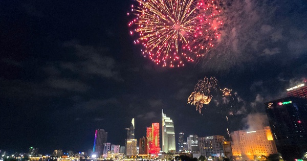 Tối 30-4, TP HCM cấm hơn 20 tuyến đường trung tâm