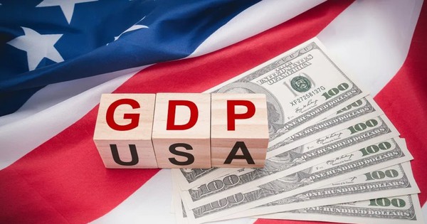 GDP Mỹ quý 1/2025 bất ngờ tăng trưởng âm, ông Trump lập tức "trách" cựu Tổng thống Joe Biden