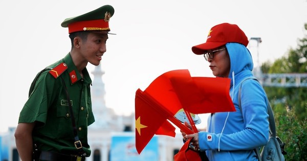 Phóng viên quốc tế bất ngờ khi trở lại Việt Nam sau 50 năm