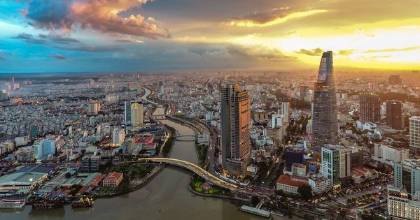 Tìm kiếm từ khóa “sáp nhập tỉnh thành” tăng vọt 439%