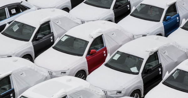 EU chuẩn bị sẵn đòn trả đũa 400 tỉ euro dành cho thuế quan Mỹ