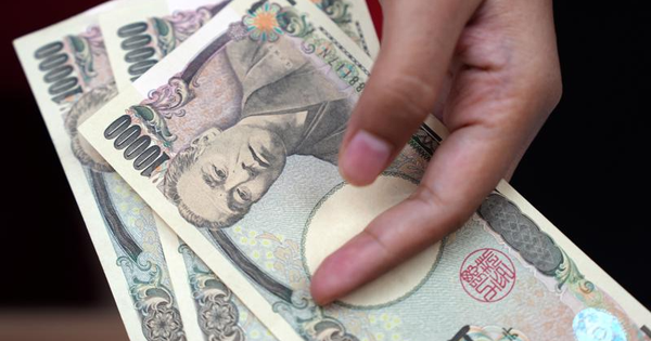 Giá Yên Nhật tăng dựng đứng