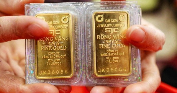 Giá vàng phục hồi, vàng SJC vượt 100 triệu đồng mỗi lượng
