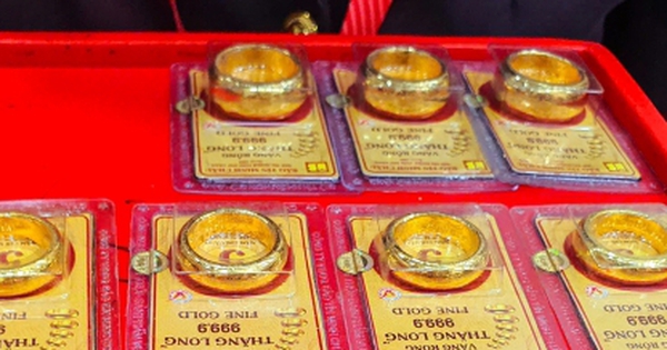 Vàng nhẫn lại rớt giá mạnh