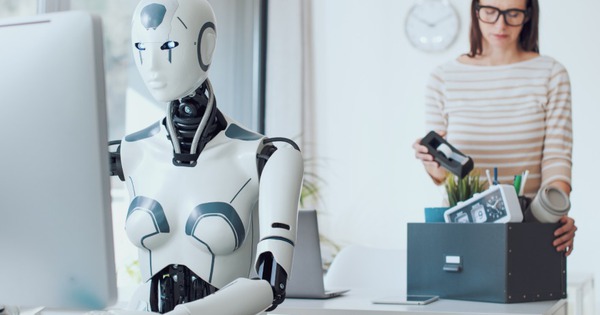 Sa thải hàng loạt vì tin AI thay được 700 người, giờ công ty này phải tuyển lại người thật vì khách không chịu nổi chatbot