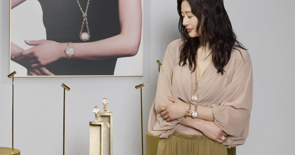 Sau 13 năm, nhà chế tác kim hoàn và đồng hồ xa xỉ đã chịu tung BST mới: Có gì đặc biệt mà ‘mợ Chảnh’ thích thú?