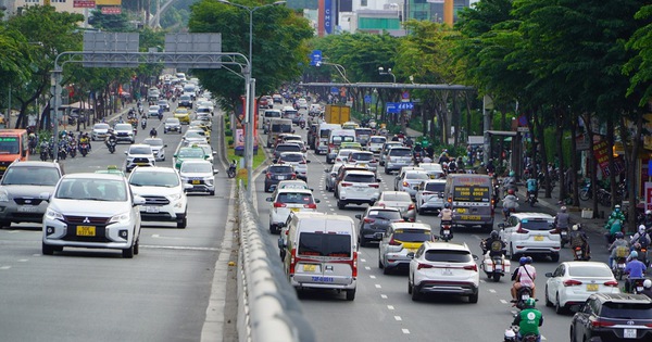 Cục Môi trường chính thức lên tiếng về quy định khí thải với ô tô tại Hà Nội và TP HCM