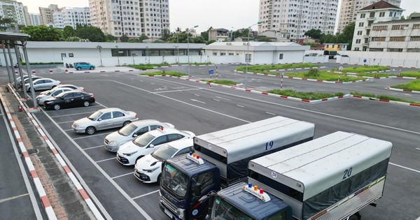 Sốt ruột cảnh ‘bất động’ tại trung tâm sát hạch lái xe