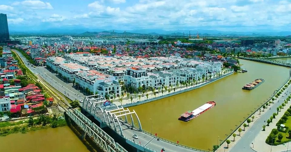 Từ nơi hoang sơ, kiệt quệ, vươn mình thành địa phương duy nhất Việt Nam tăng trưởng GRDP trên 10% suốt 10 năm liên tiếp