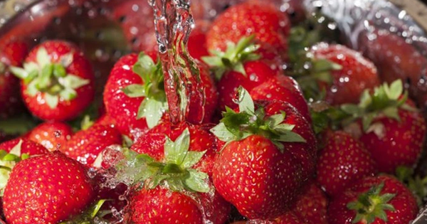 Bác sĩ Mỹ chỉ cách “tiêu diệt” thuốc trừ sâu và chất bẩn trong hoa quả, chỉ vài bước mà bớt bệnh cho gia đình