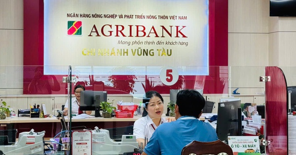Muốn chuyển khoản tiền "mua nhà cho con", ông cụ đến ngân hàng yêu cầu rút sổ tiết kiệm gần 7 tỷ: Nhân viên Agribank hành động kịp thời