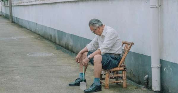 70 tuổi sống sung túc với 2 căn nhà và khoản lương hưu 21 triệu/tháng, tôi vẫn chọn vào viện dưỡng lão vì giận con: Ở được 2 tháng thì hối hận vô cùng