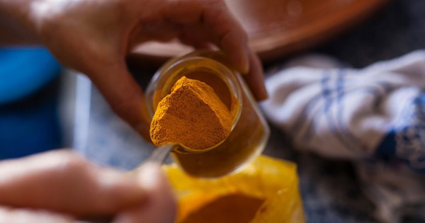 Dùng nghệ sau 2 tuần, cơ thể liền có sự thay đổi kỳ diệu: Từ chống viêm, đảo ngược gan nhiễm mỡ đến làn da bừng sáng