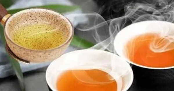 4 kiểu uống trà nên tránh đối với người ngoài 40 tuổi