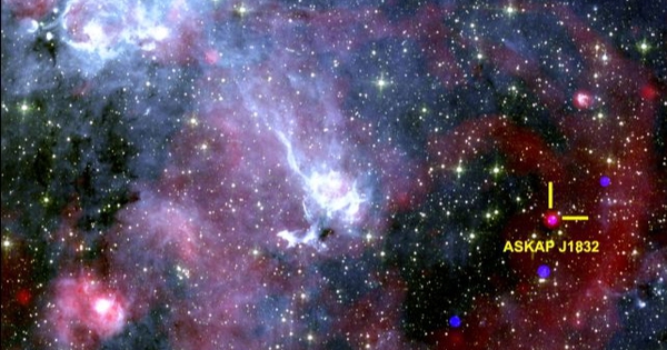 Úc, Mỹ bắt tín hiệu radio và tia X nhấp nháy từ vật thể lạ