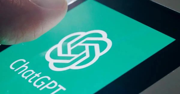 OpenAI “thu hồi” bản cập nhật ChatGPT vì quá nịnh nọt, gây khó chịu cho người dùng