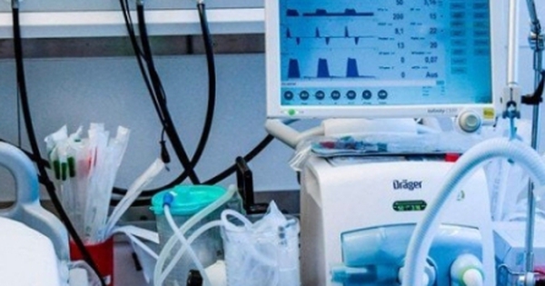 Bé trai vụ "không được cấp cứu vì chưa đủ tiền viện phí" cai máy thở