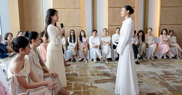 Lớp học nghi thức kinh doanh: Xu hướng mới của giới doanh nhân