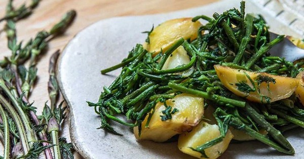 Loại rau dại từng bị nhổ bỏ nay hoá đặc sản đắt đỏ bậc nhất thế giới, 38 triệu đồng/kg