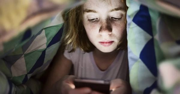 Người dùng iPhone cần làm ngay điều này để bảo vệ mắt