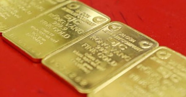 Giá vàng hôm nay 9/5: Tiếp tục lao dốc