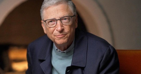 Ở tuổi 69, Bill Gates sẽ cho hết 168 tỷ USD tài...