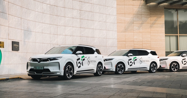 Nở rộ dịch vụ cho thuê xe điện