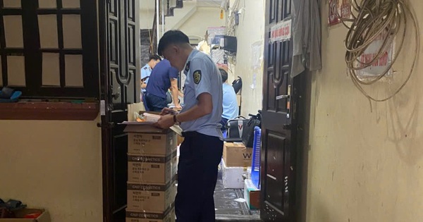 Kiểm tra 4 cơ sở mỹ phẩm, tạm giữ gần 3.500 sản phẩm nhập lậu