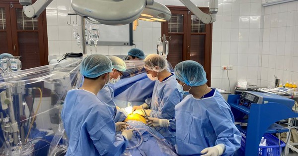 Cụ ông 60 tuổi bị nhồi máu cơ tim cấp, tiên lượng tử vong 90% được bác sĩ Hải Phòng cứu sống nhờ cách hạ thân nhiệt còn 34 độ C