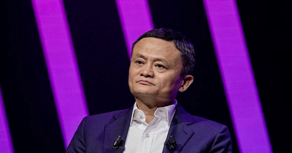 Từ đỉnh cao quyền lực đến bước rút lui thầm lặng: Bài học từ giai thoại "ngã ngựa" của Jack Ma