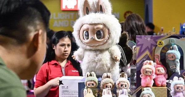 Búp bê Labubu quý hiếm lập kỷ lục với mức đấu giá ‘cao ngất ngưởng’