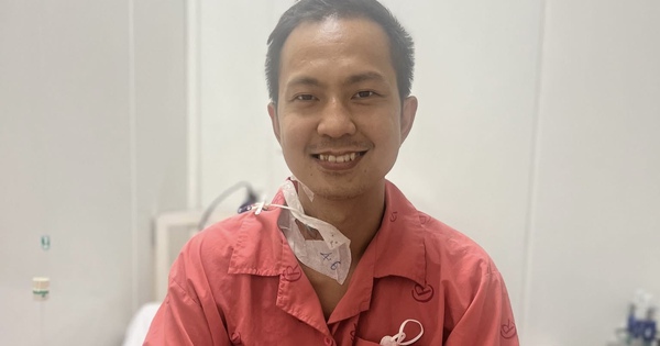 Người đàn ông suy thận mạn giai đoạn cuối, vừa trải qua ghép thận, phải uống thuốc chống thải ghép suốt đời: ‘Đừng chỉ chăm cho ước mơ, mà quên chăm cho quả thận, lá gan…’