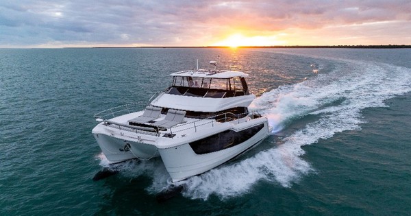 Thuyền máy 2 thân Mỹ được "ông lớn Việt" phân phối tại Việt Nam