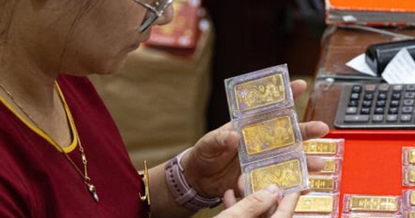 Giá vàng miếng tăng "bốc đầu", lại vượt 120 triệu đồng/lượng