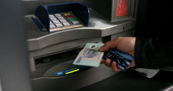 Thời điểm từ chối giao dịch rút tiền tại ATM với thẻ từ