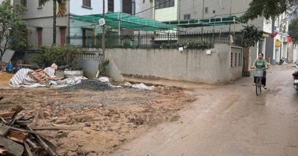 Đất nền Hà Nội tăng mạnh, cầm 2 tỷ đồng không m...
