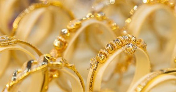 Giá vàng hôm nay 18/6: Giảm nhẹ, vẫn còn động lực tăng giá