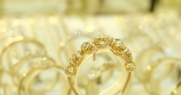 Giá vàng hôm nay 19/6: Tiếp tục đà đi xuống