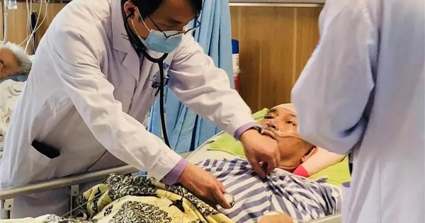 Ăn thịt bò kiểu này để tẩm bổ, một nhà 4 người “nối đuôi nhau” vào phòng cấp cứu