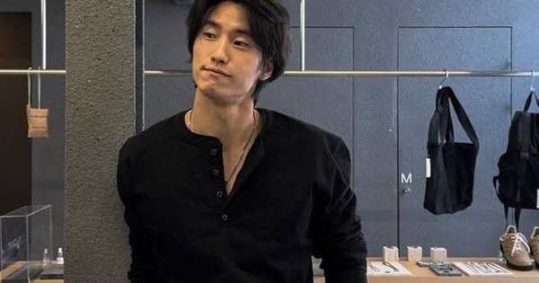 4 thứ người EQ thấp hay để sau ốp điện thoại