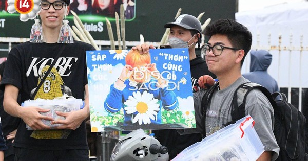 Đặt mục tiêu kiếm 30 triệu trong 2 ngày, “khối nghỉ hè” rủ nhau ra sân Mỹ Đình làm một việc