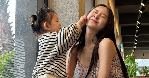 3 món quà cha mẹ EQ thấp thích tặng con